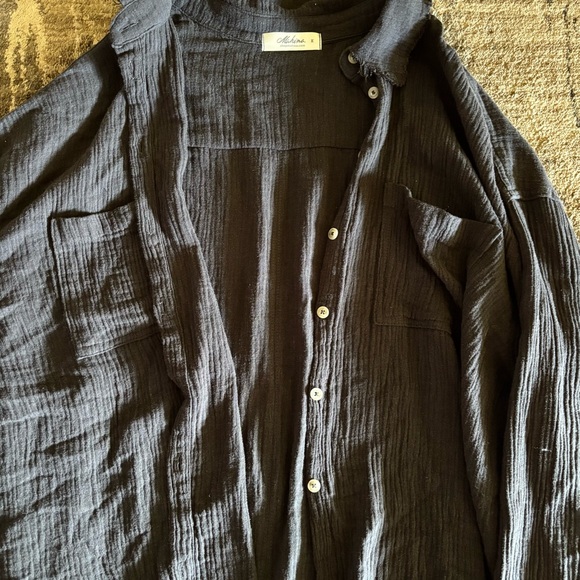 Breezy Button Up 🦋 - Picture 3 of 5